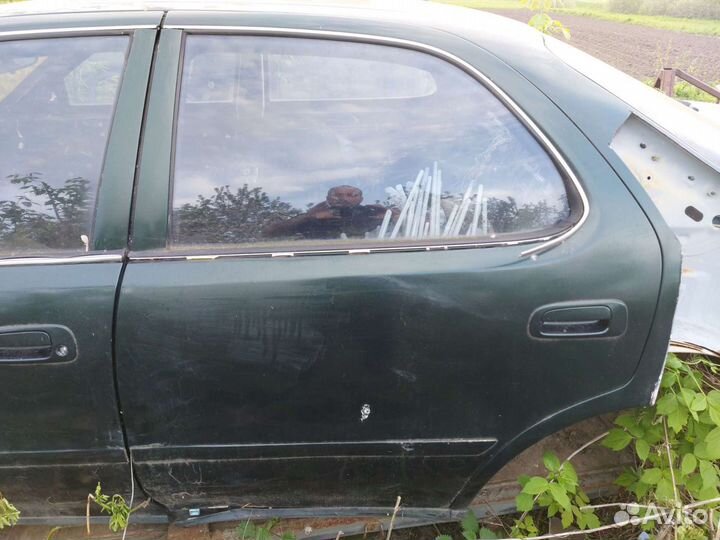 Дверь Toyota cresta 90