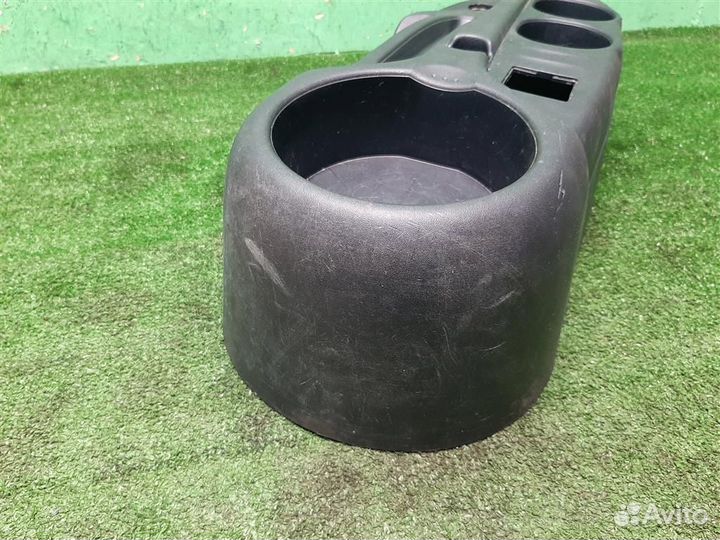 Консоль центральная (без подлокотника) Mitsubishi