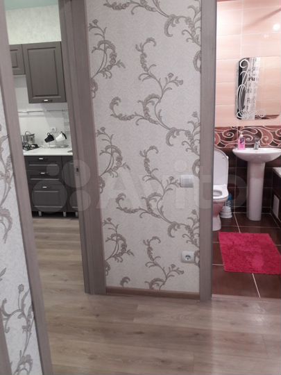 2-к. квартира, 64 м², 1/10 эт.