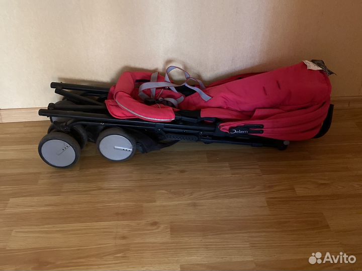 Прогулочная коляска