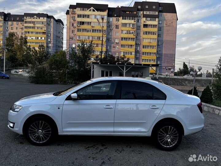 Skoda Rapid 1.6 AT, 2015, 234 000 км