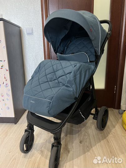 Коляска прогулочная carrello Bravo всесезонная