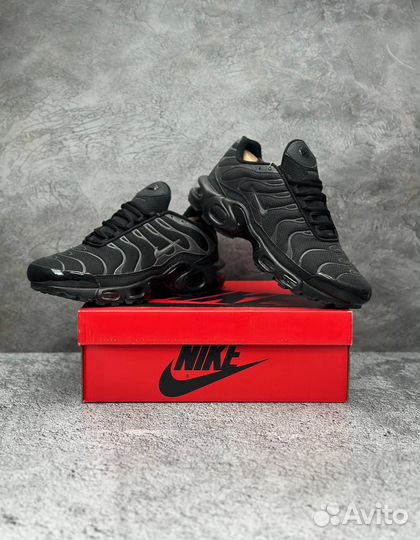 Кроссовки Nike Air Max Tn Plus черные