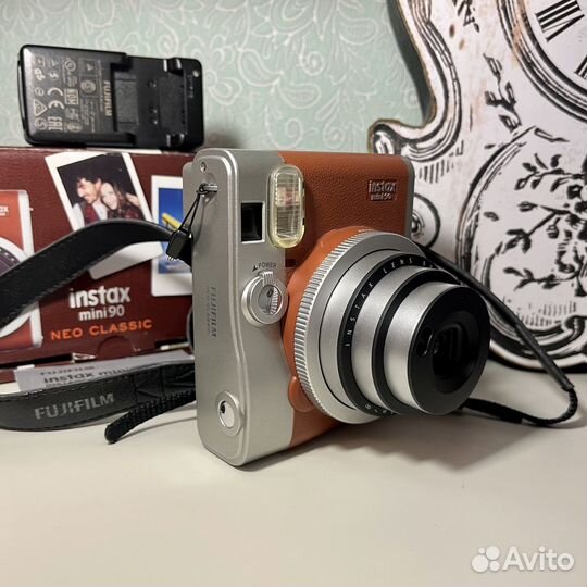 Fujifilm Instax Mini 90 + картридж