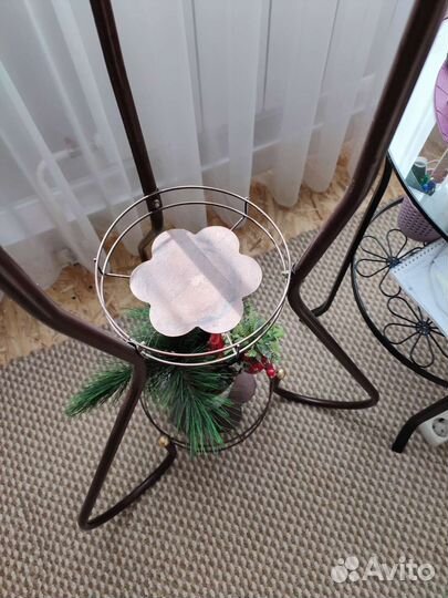 Подставка для цветов