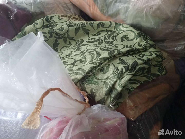 Остатки штор, тюлей