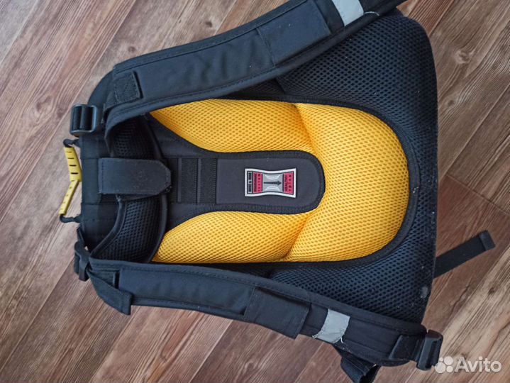 Рюкзак школьный