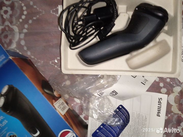 Бритва электрическая philips