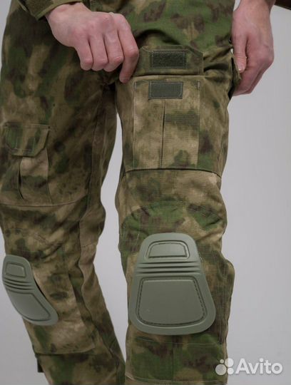 Боевой тактический костюм и бейсболка военные