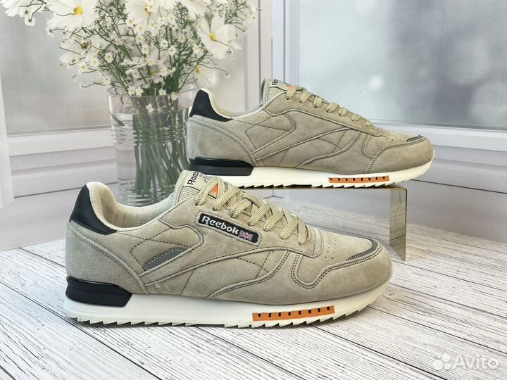 Кроссовки reebok classic замшевые