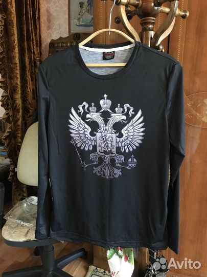 Лонгслив с гербом