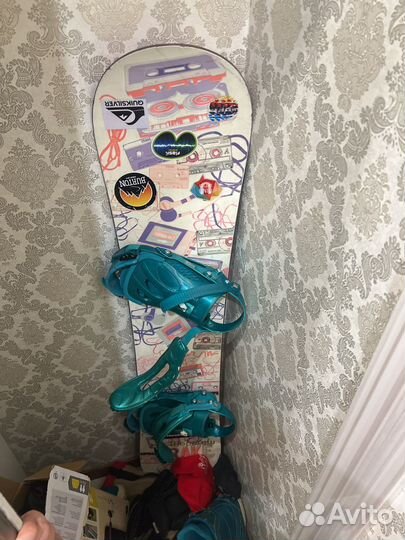 Сноуборд и комлект обуви и сибирские сладости