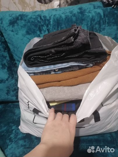 Отдам нуждающимся женские вещи