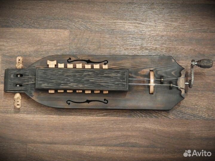 Колесная Лира мастеровая