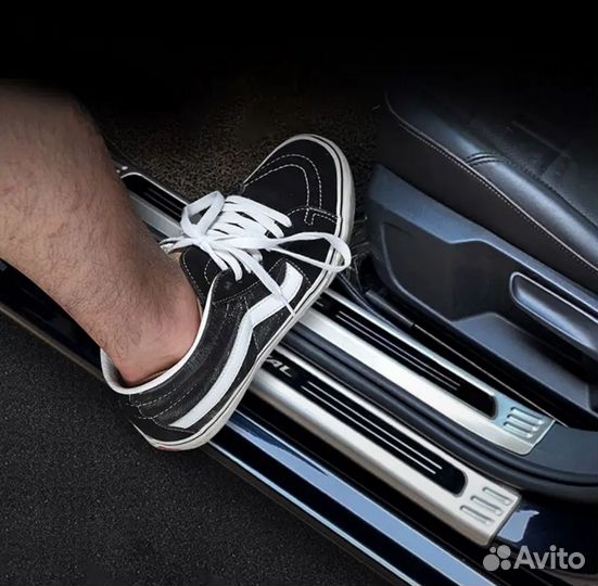 Накладки на пороги Haval H5 / Хавал Н5 2023-2025 г.в black