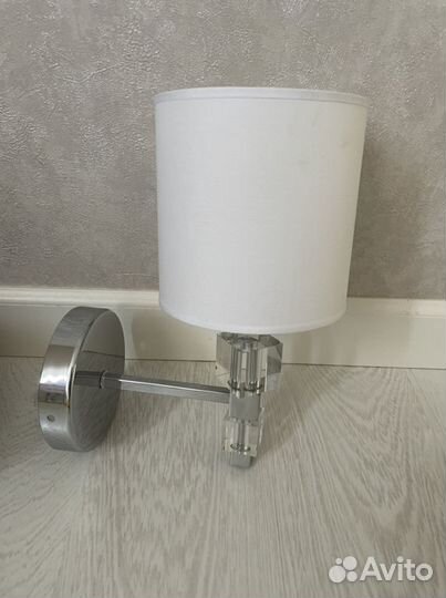 Комплект люстра и бра