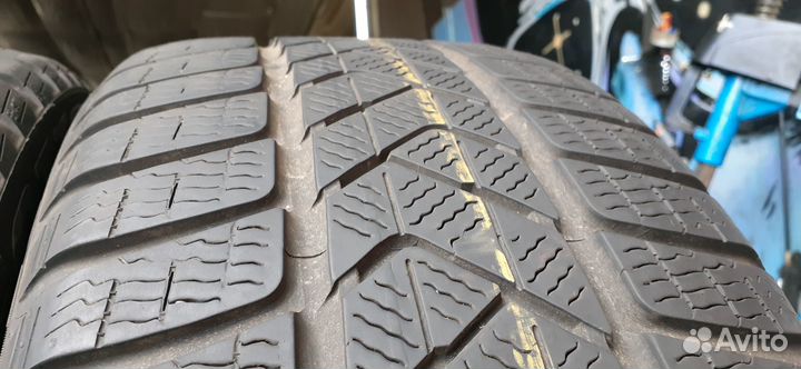 Pirelli Winter Sottozero 3 235/45 R18