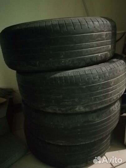 Yokohama BluEarth AE50 215/65 R17 99V