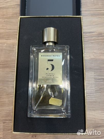 Rosendo Mateu Olfactive Expressions N 5