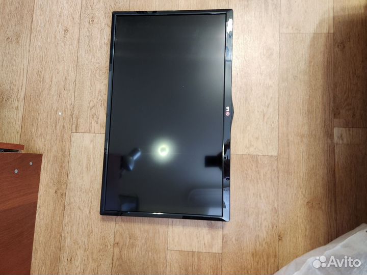 LED телевизор LG