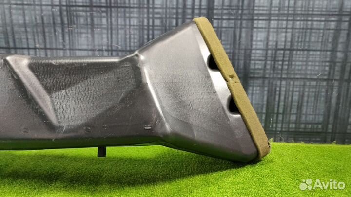 Воздуховод Cadillac Escalade LQ9 2004