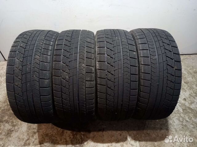 Bridgestone Blizzak VRX 255/45 R18 99S