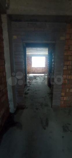 2-к. квартира, 61 м², 1/10 эт.