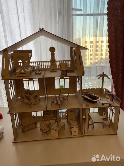 Домик кукольный