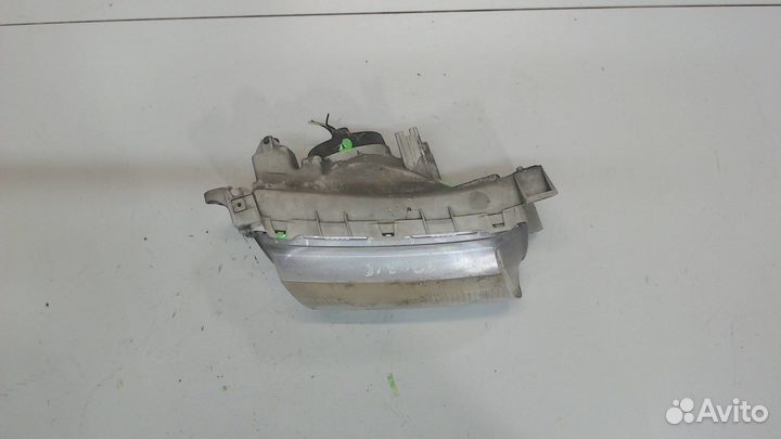 Фара (передняя) Mazda Bongo Friendee, 1995