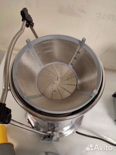 Новая соковыжималка Vema 2083 Италия