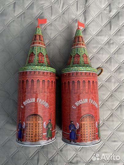 Банка из-под Кремлевского подарка