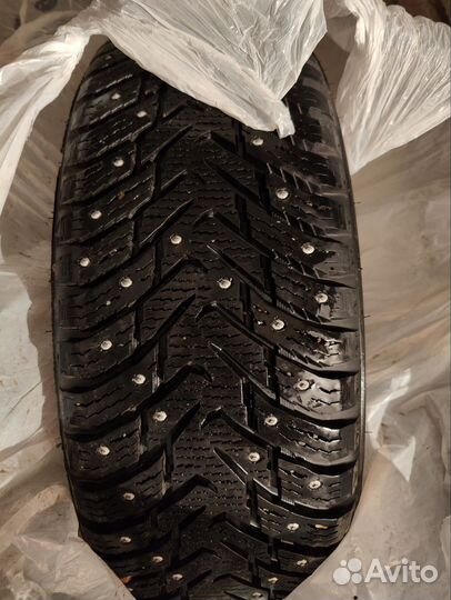 Nokian Tyres Hakkapeliitta 8 SUV 215/65 R17