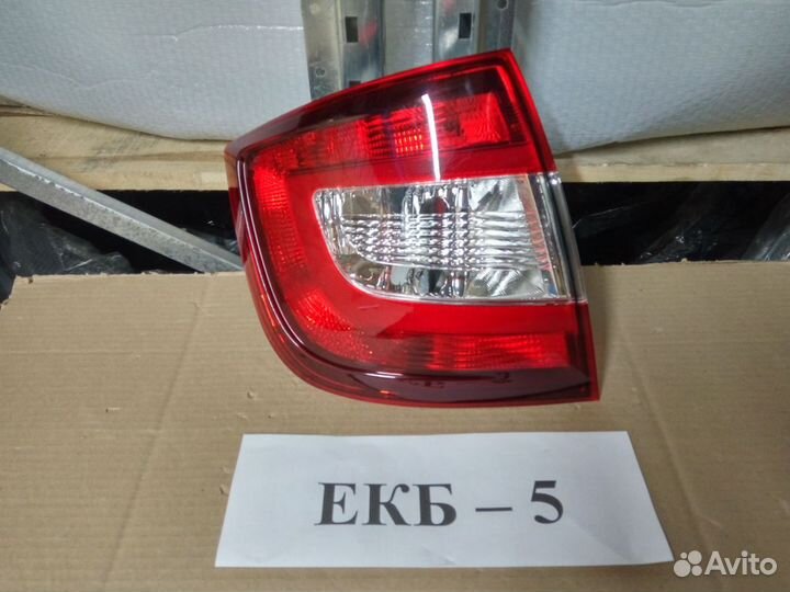 Фонарь левый Skoda Rapid 2012