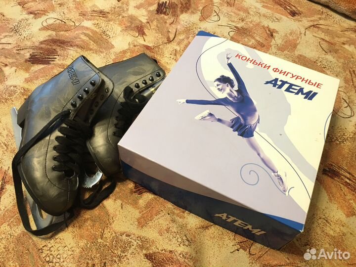 Продам коньки фигурные