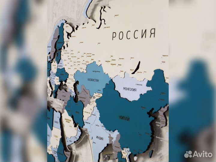 Карта мира из дерева