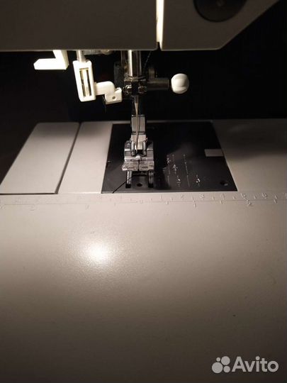 Швейная машинка Pfaff Expression 2026