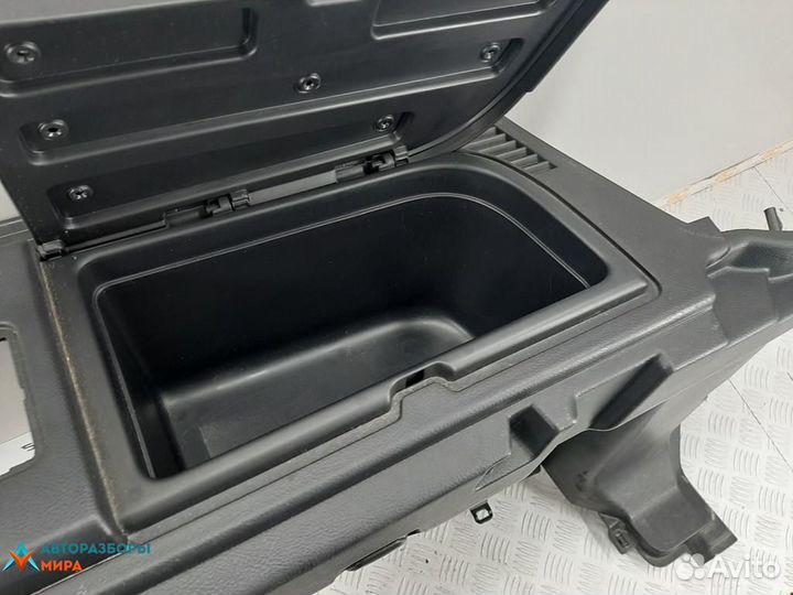 Обшивка багажника Land Rover Discovery 3 2007