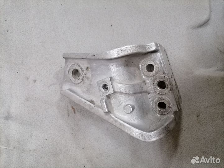 Кронштейн двигателя для Mitsubishi Outlander 1