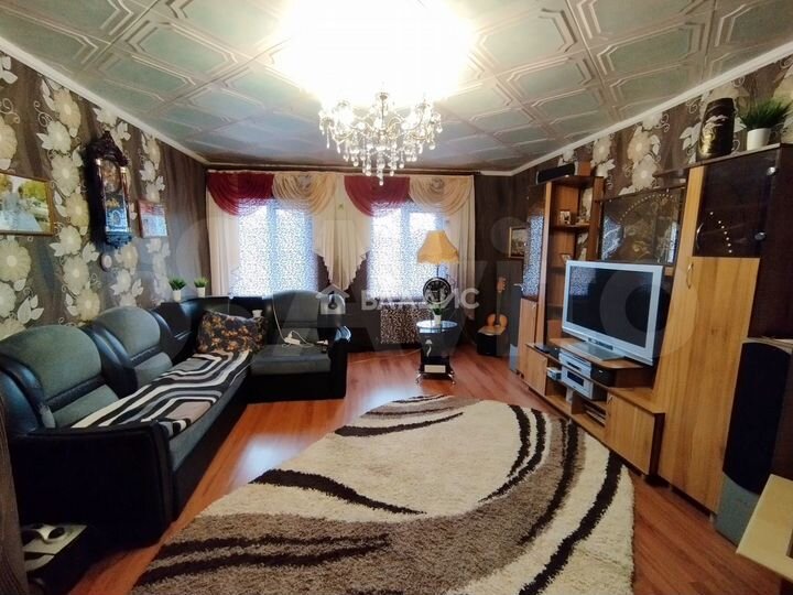 Дом 100 м² на участке 8,2 сот.