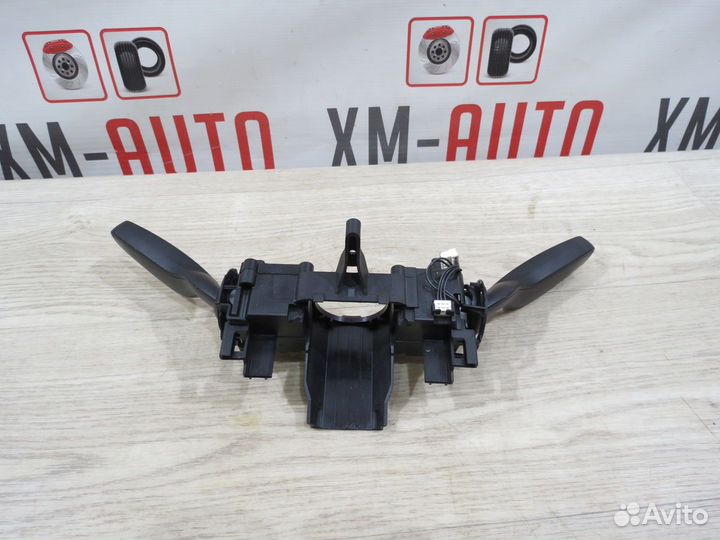 Переключатель подрулевой Audi Q3