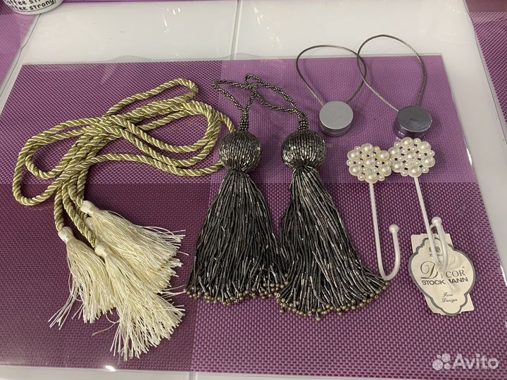 Подхваты для штор и крючки