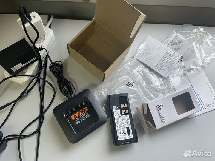 Цифровая радиостанция Motorola DP4400 UHF