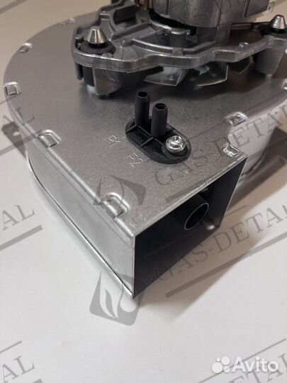 Вентилятор (турбина) Vaillant 32 кВт 0020051400