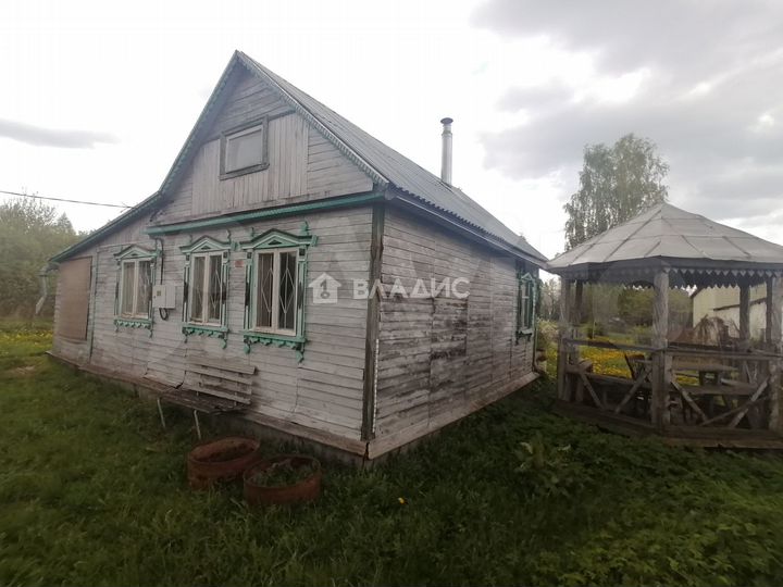 Дом 26 м² на участке 10,9 сот.