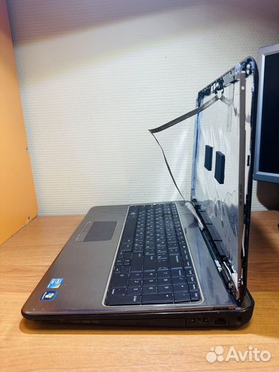 Арт.1093 Ноутбук Dell Inspiron N5010 на запчасти