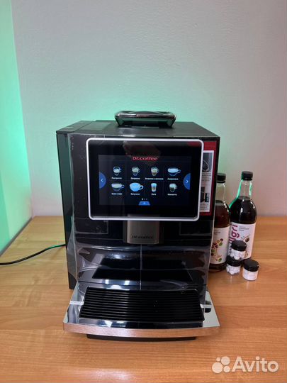 Кофемашина автоматическа кофемолкой Dr.Coffee f10