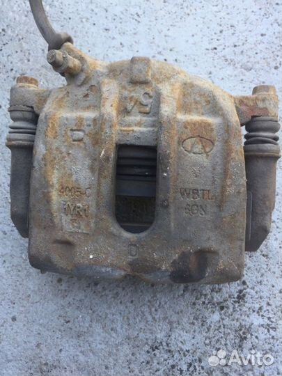 Суппорт передний правый Chery Bonus/Very хэтчбек