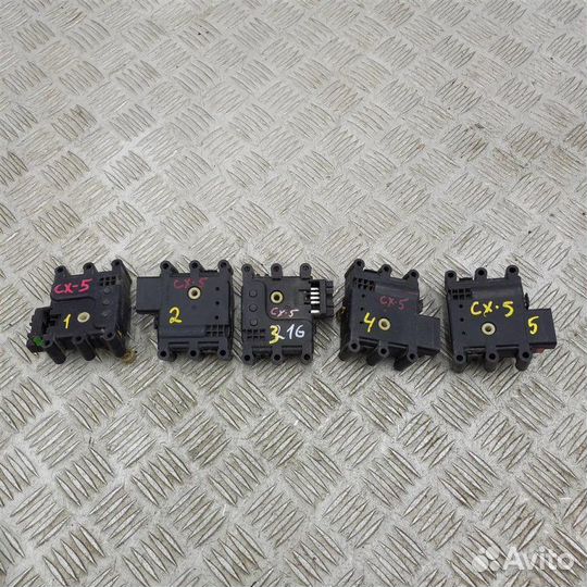 Моторчик заслонки печки Mazda Cx-5 2.0 2012