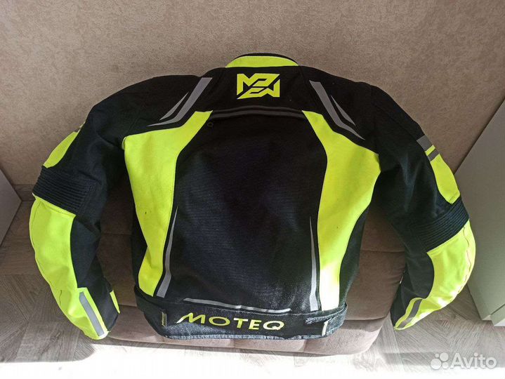 Мотокуртка женская