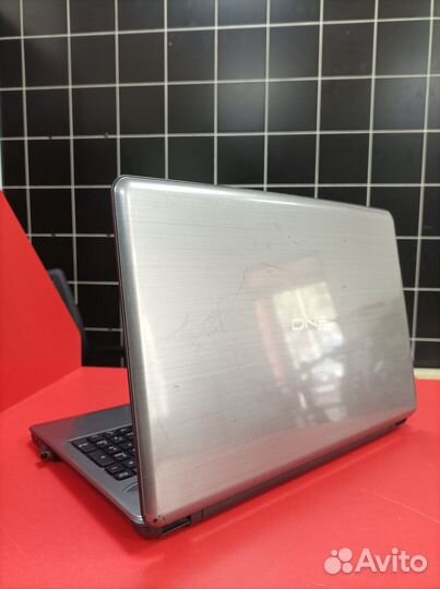 Ноутбук DNS B980